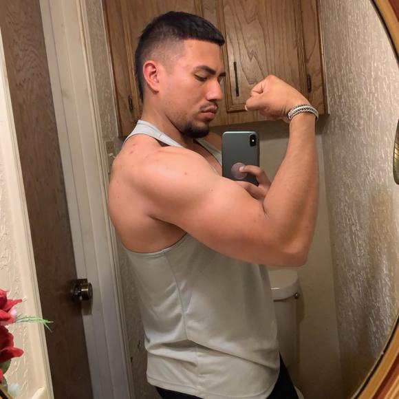 Meet your Posher, Ramiro - Picture 1 of 1